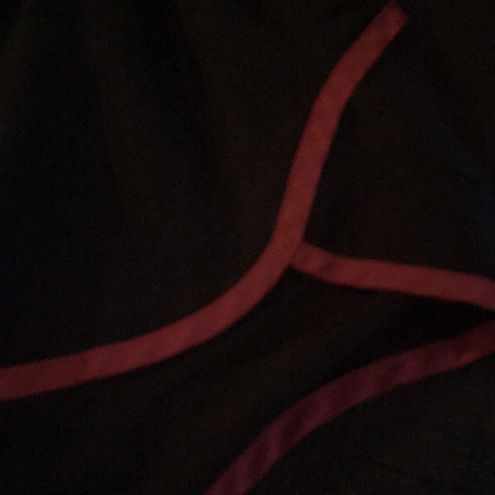 Exercise shorts - Picture 2 of 3